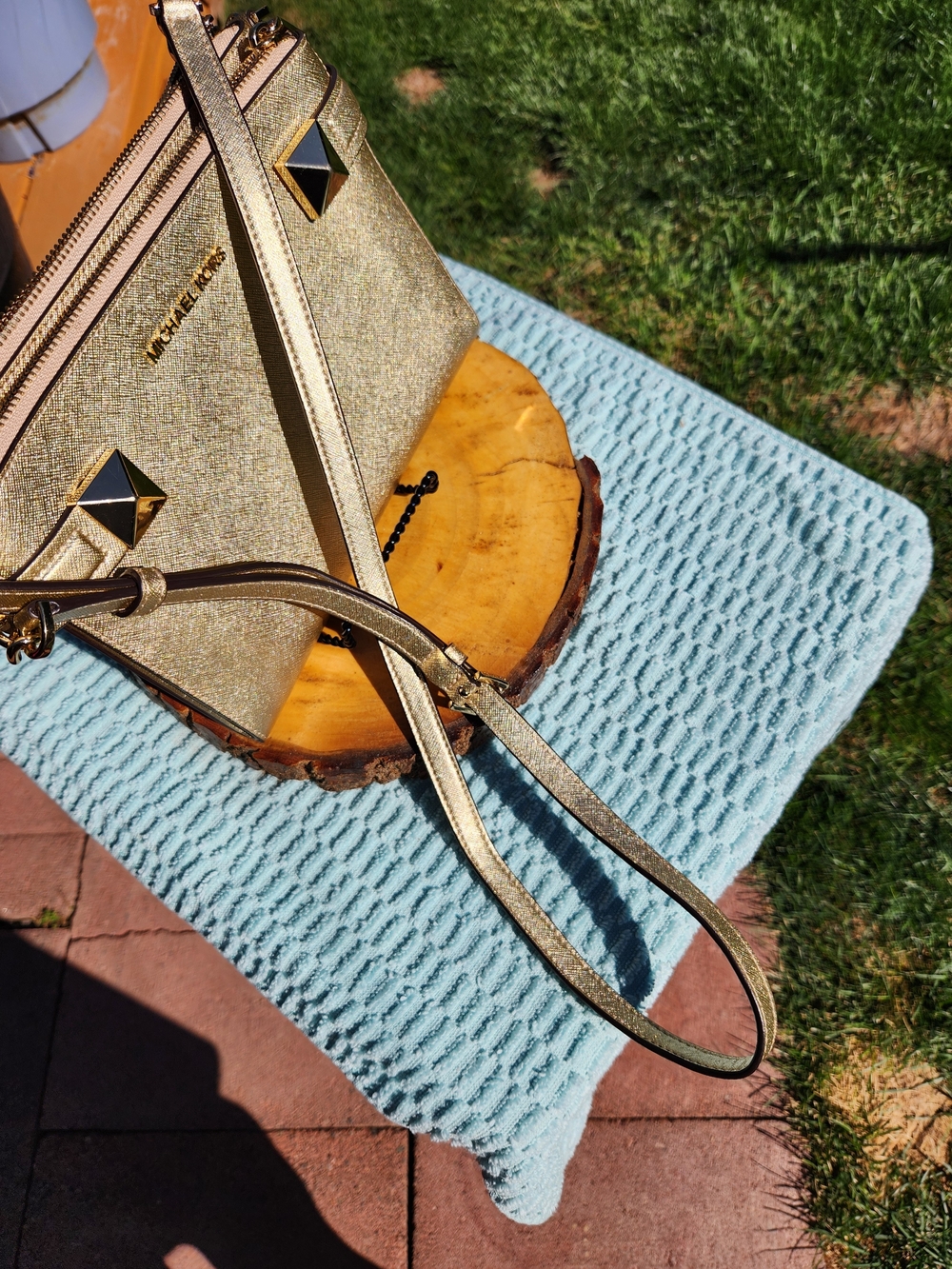 Michael Kors Metallic Gold Crossbody Saddle Bag - Picture 9 of 10